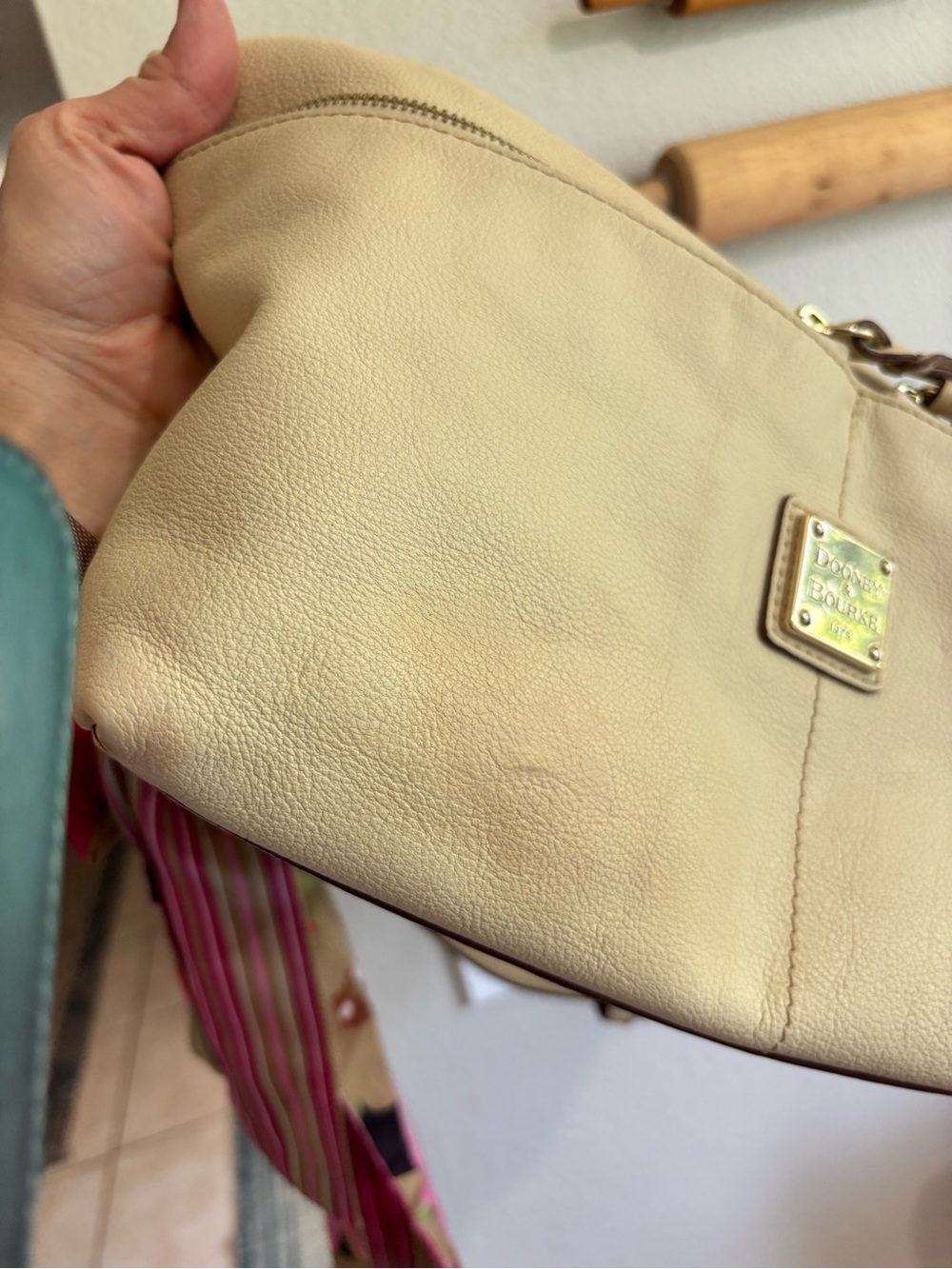 Dooney & Bourke Ecru Cream Pebbled Leather Shoulder Hobo with Colorful Scarf - Picture 16 of 16